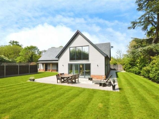 Farm for sale in Duton Hill, Essex