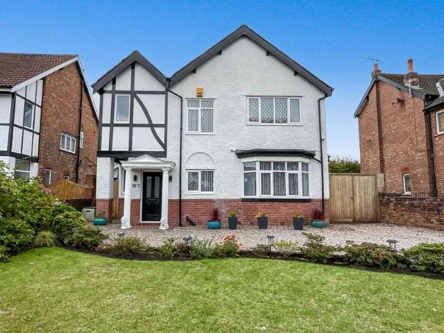Farm for sale in Meols Cop, Southport