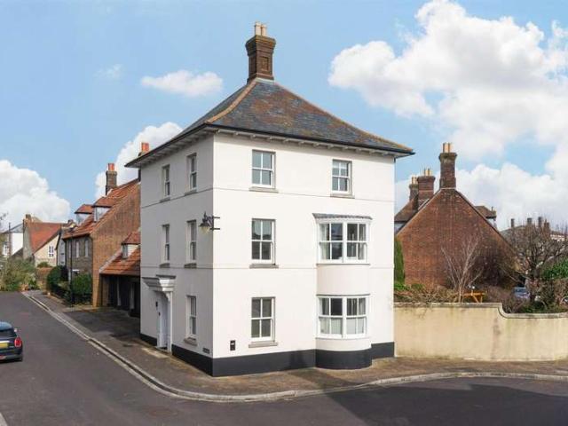 Farm for sale in Poundbury, Fordington