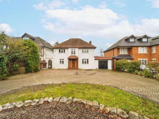 Farm for sale in Wexham and Ivers Community Board, Richings Park