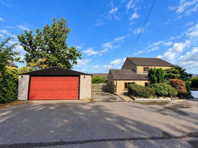 Farm for rent in Thwaites Brow, Bradford
