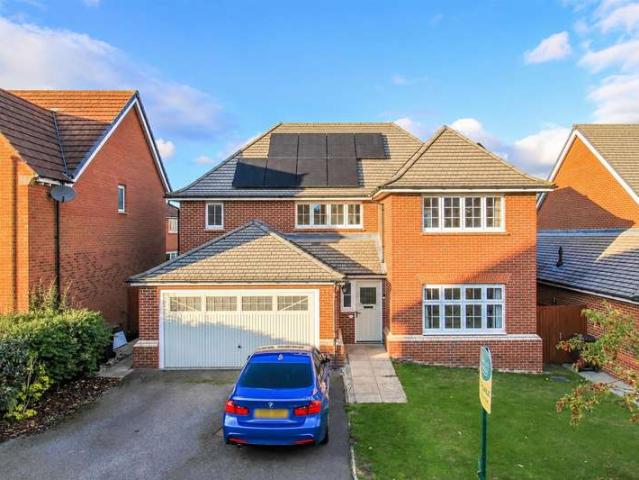Farm for sale in Windmill Hill, Wakefield