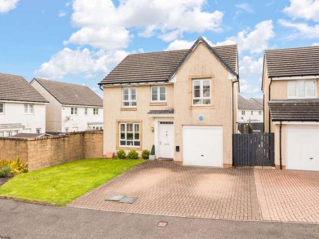 Farm for sale in Bathgate, Scotland