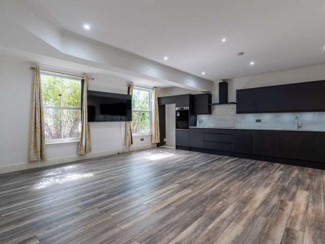 Farm for sale in Kings Farm, Hamerton