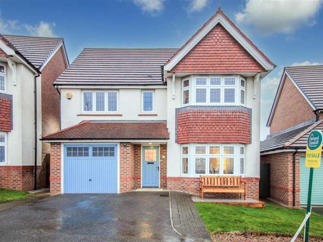 Farm for sale in Wrenthorpe, West Yorkshire