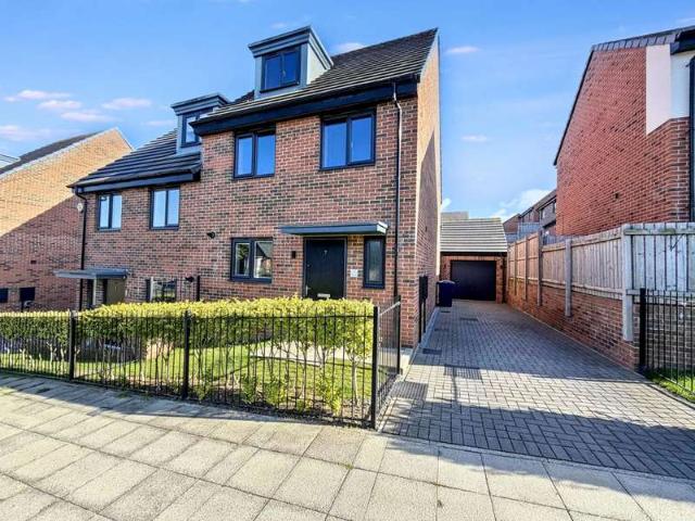 Farm for sale in Moorside, Tyne And Wear