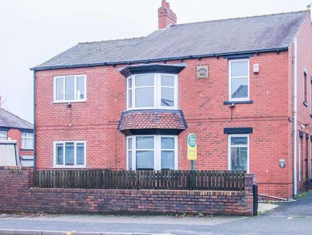 Farm for sale in Shaw Lands, Pogmoor