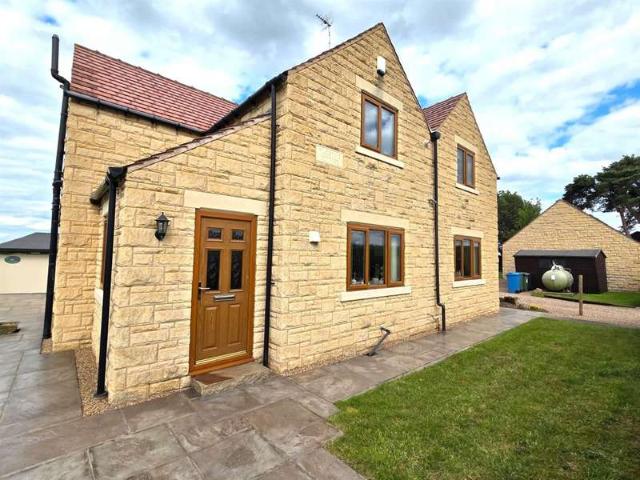 Farm for sale in Babworth, Costhorpe