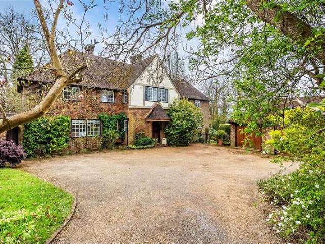 Farm for sale in Oxted, Hillview