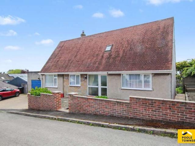 Farm for sale in Roosebeck