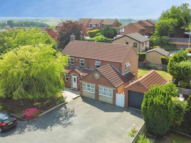 Farm for sale in Pudsey, West Yorkshire