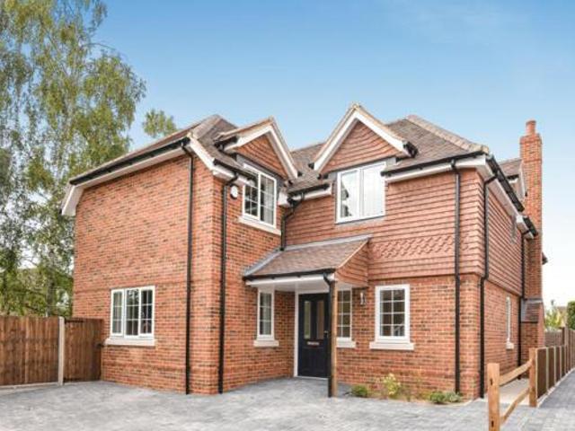 House for rent in Surrey, England