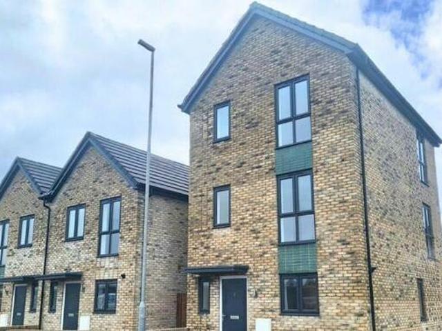 House for rent in Lyons, Greater London