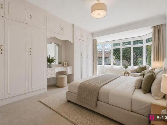 Farm for rent in Greater London