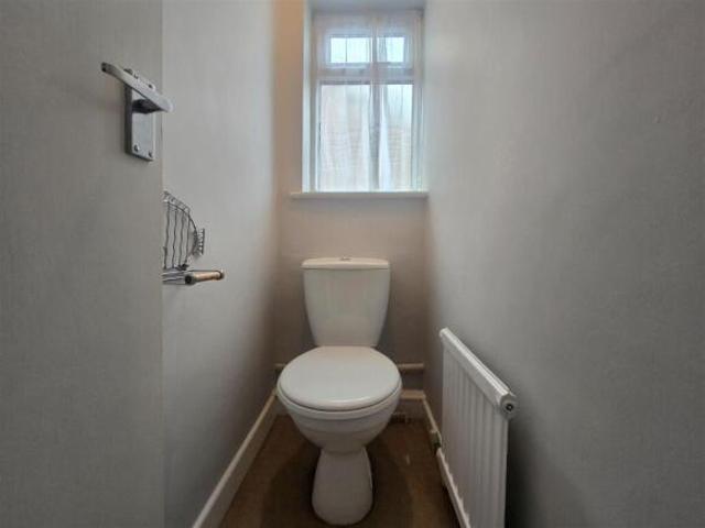 Farm for rent in Pinfold, Leicestershire
