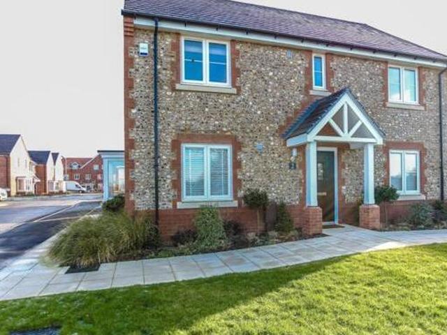 House for rent in Littlecote, West Sussex