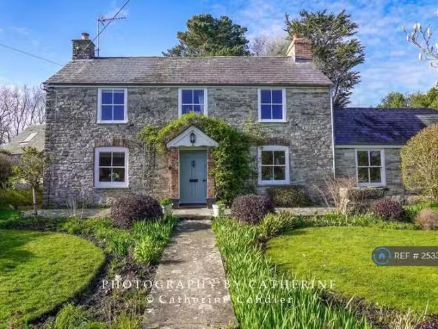 House for rent in Church Knowle