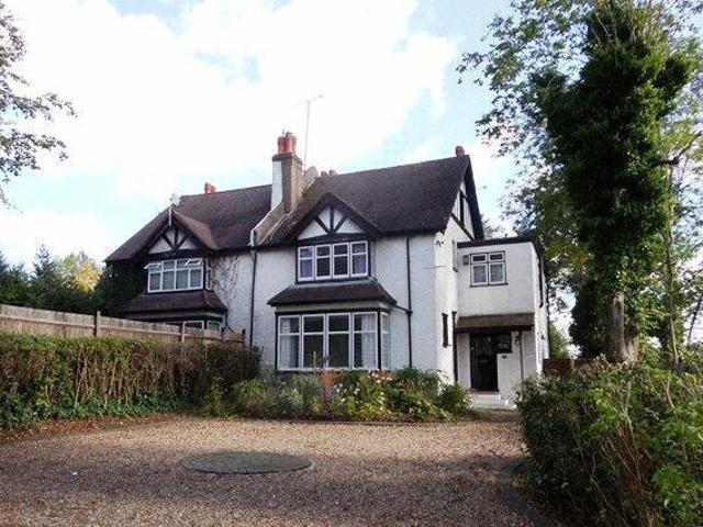 House for rent in Surrey