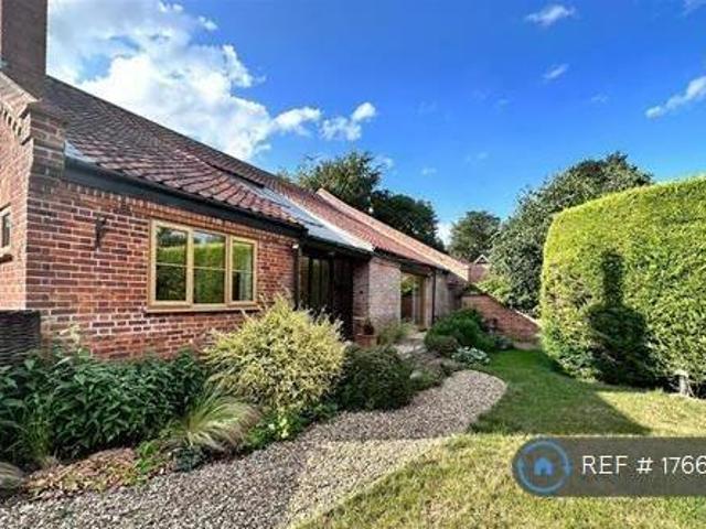 House for rent in East Bank, Norfolk