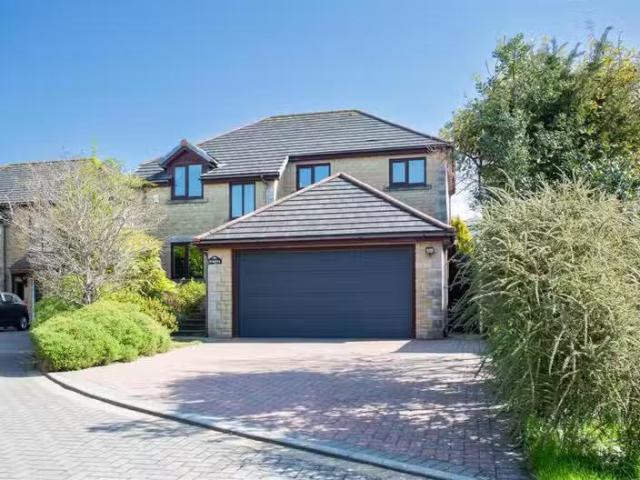 House for rent in Bolton le Sands, Bare