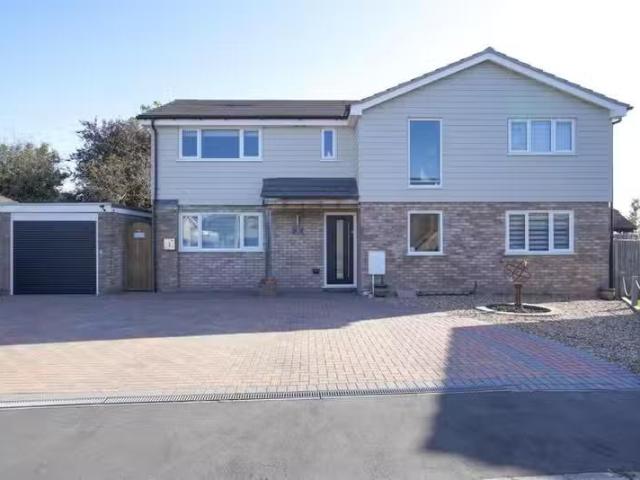 House for rent in Harlesden, Greater London