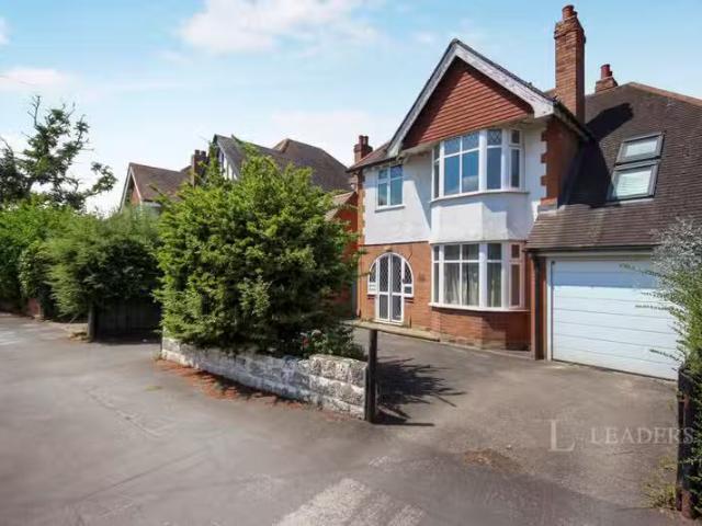 House for rent in Green Close, Warwickshire