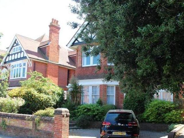 House for rent in Upperton, Eastbourne