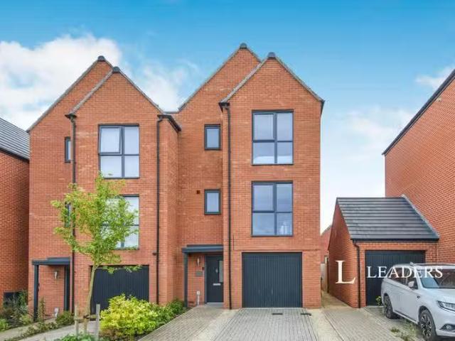 House for rent in Kedleston, East Midlands