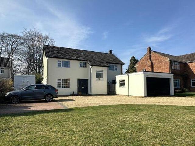 House for rent in Farnborough Park, Rushmoor