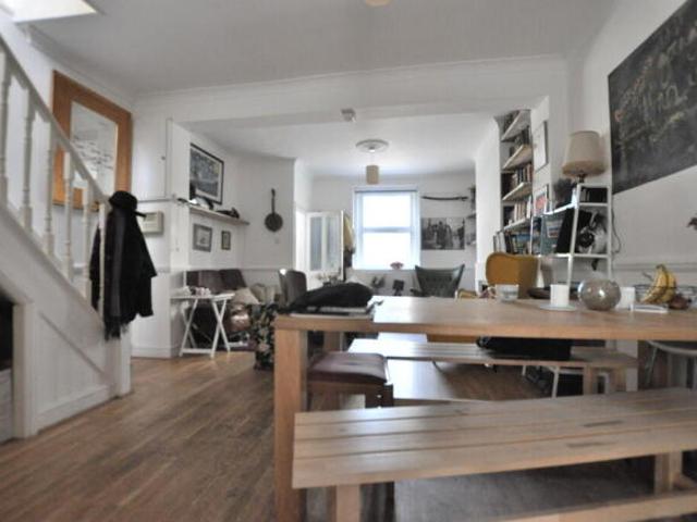Farm for rent in Cat Hill