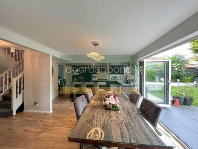 Farm for rent in Little Billing, Northamptonshire