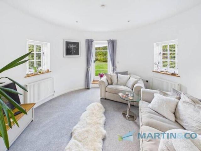 Farm for rent in Bletchingly, Maidstone