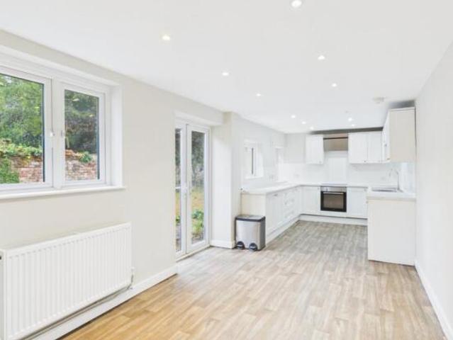 Farm for rent in Longfield and New Barn, Monks Orchard