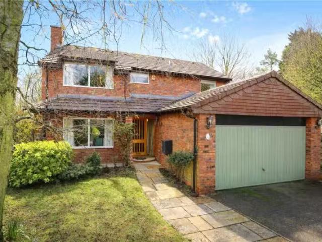 House for rent in Cuddington, Cheshire