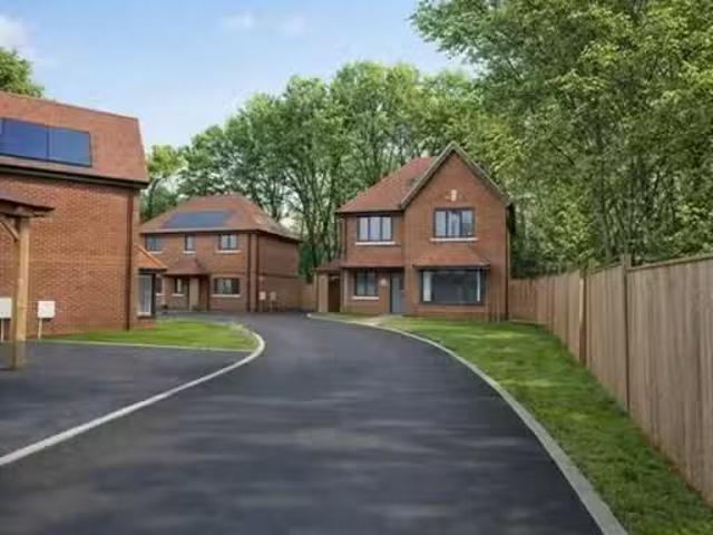 House for rent in Fole, Surrey