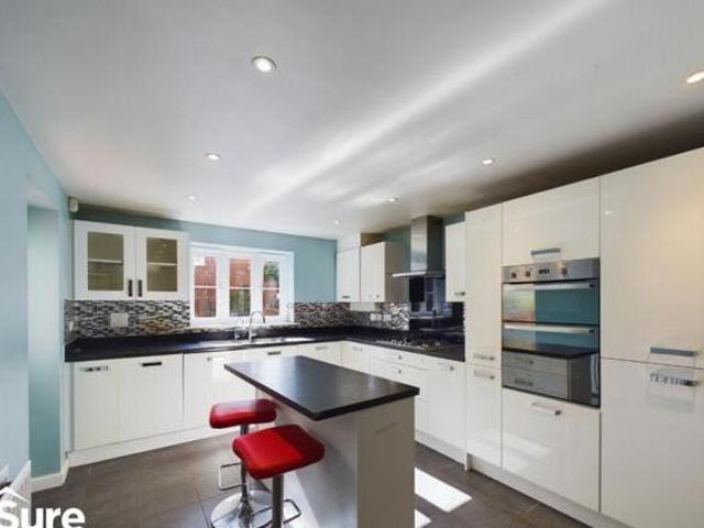 House for rent in Pouchen End, Hertfordshire