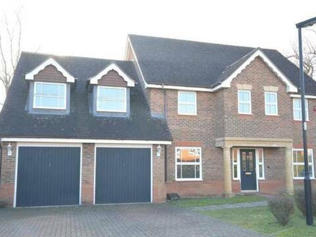 House for rent in Surrey