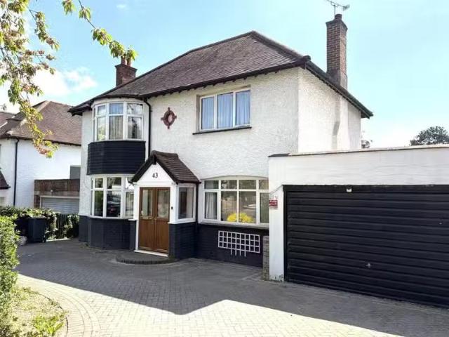 House for rent in Red Hill, Surrey