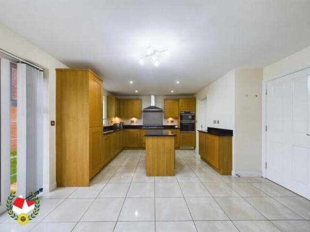 Farm for rent in School House, Gloucestershire