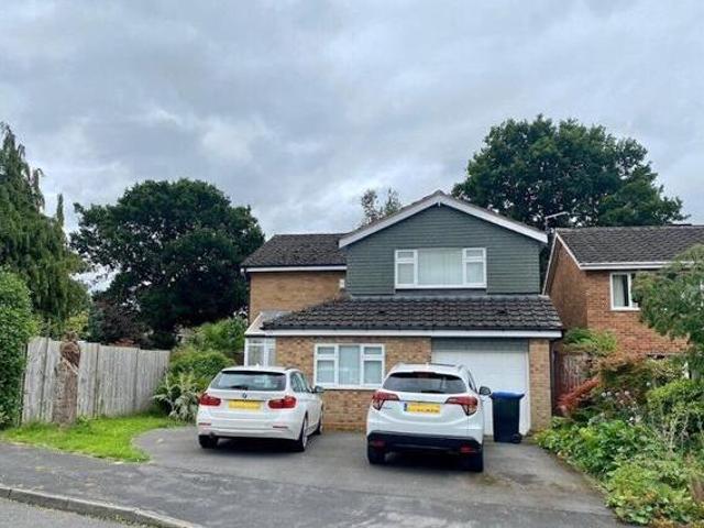 House for rent in Castle Green, Green Close