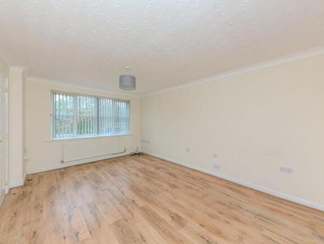 Farm for rent in Stoke-on-Trent