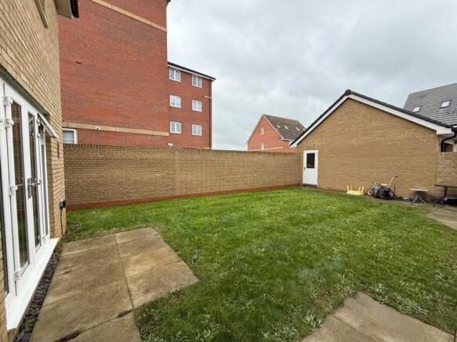Farm for rent in Bletchley and Fenny Stratford, Bletchley