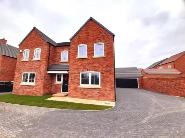 House for rent in London Borough of Croydon, Forestdale
