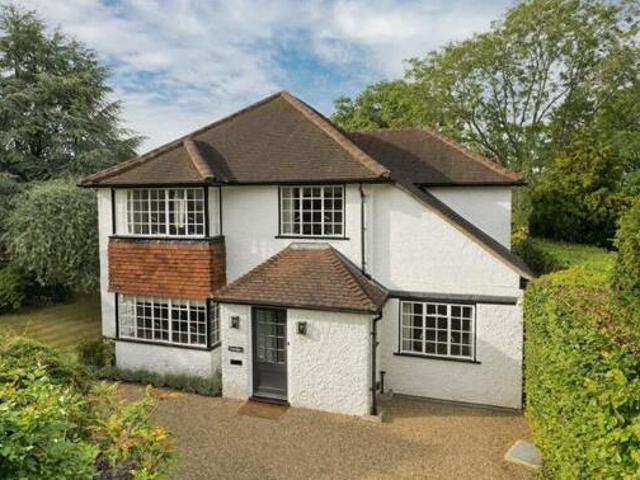 House for sale in Pachesham Park, Surrey