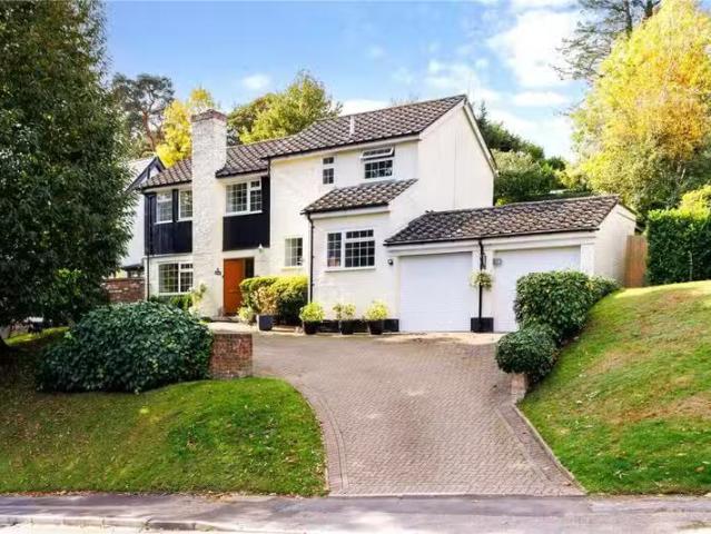 House for rent in Blackhills, Surrey