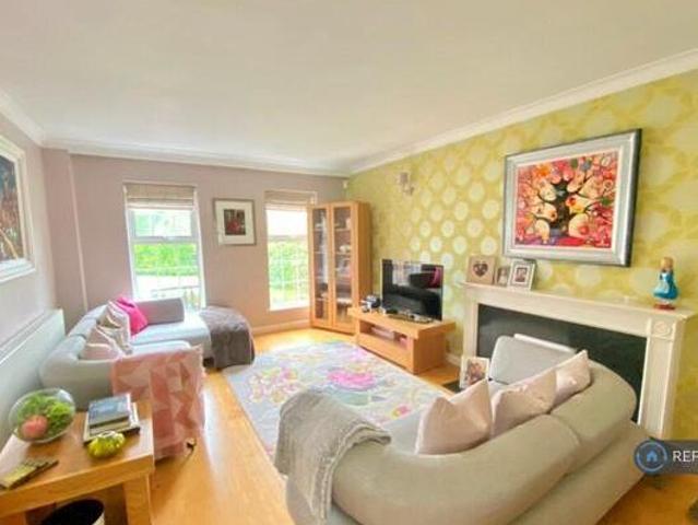 House for rent in Shadwell, West Yorkshire