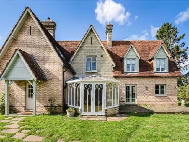 House for rent in Fretherne, Hertfordshire