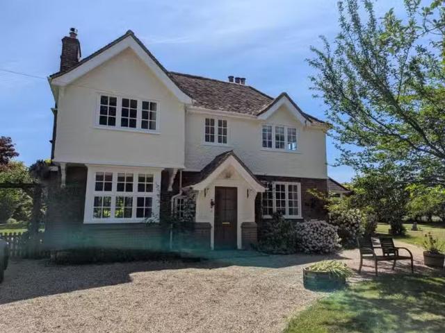 House for rent in Chelmondiston, Suffolk