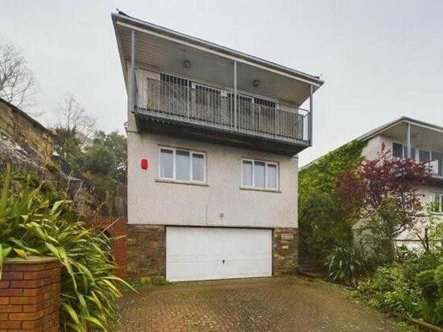 House for rent in Follaton, Strode