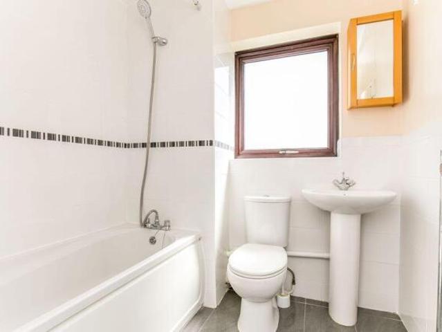 Farm for rent in Reading
